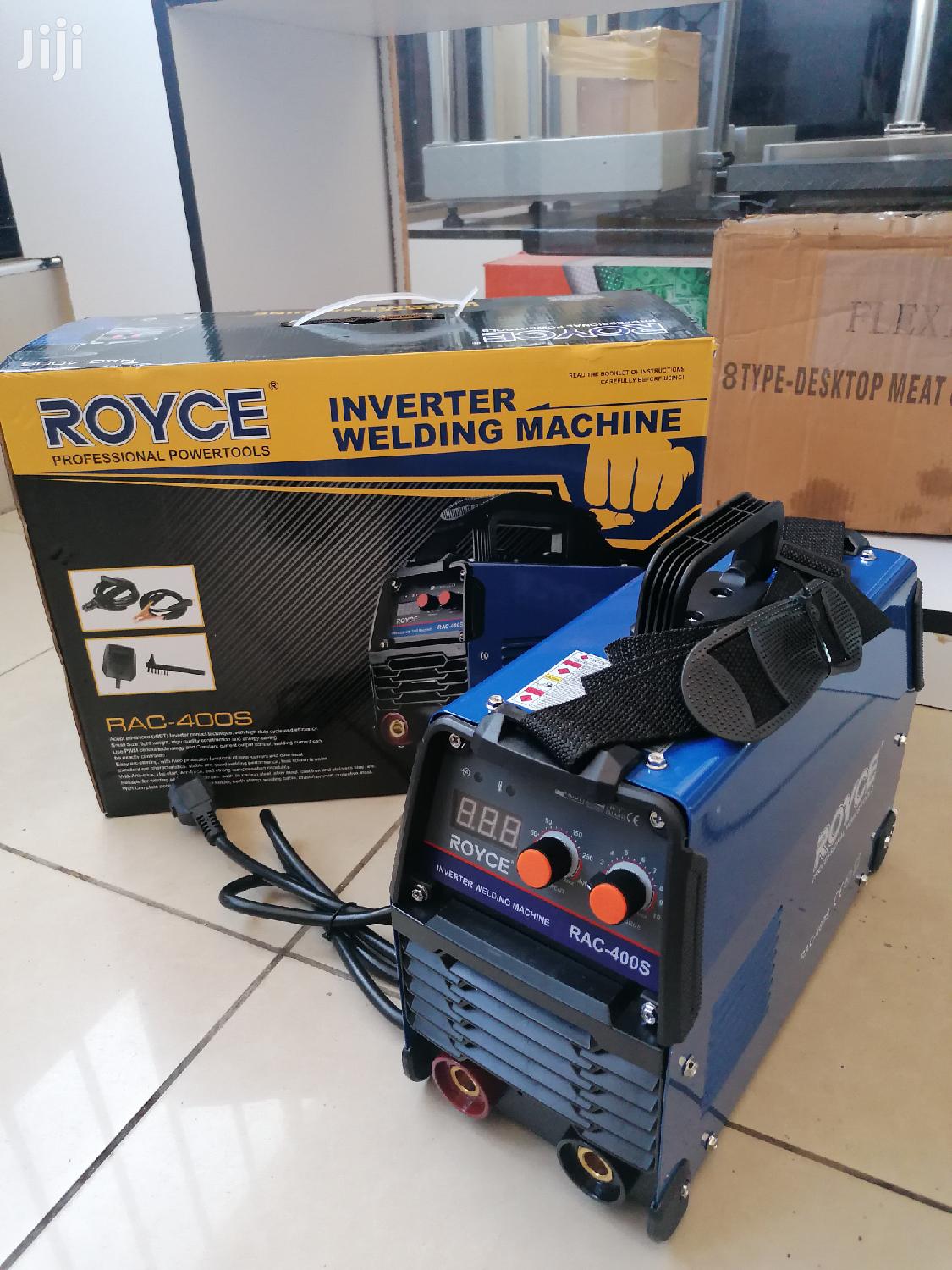 15545846_img-20201215-102009_1125x1500.jpg Royce 400Amp Welding machine