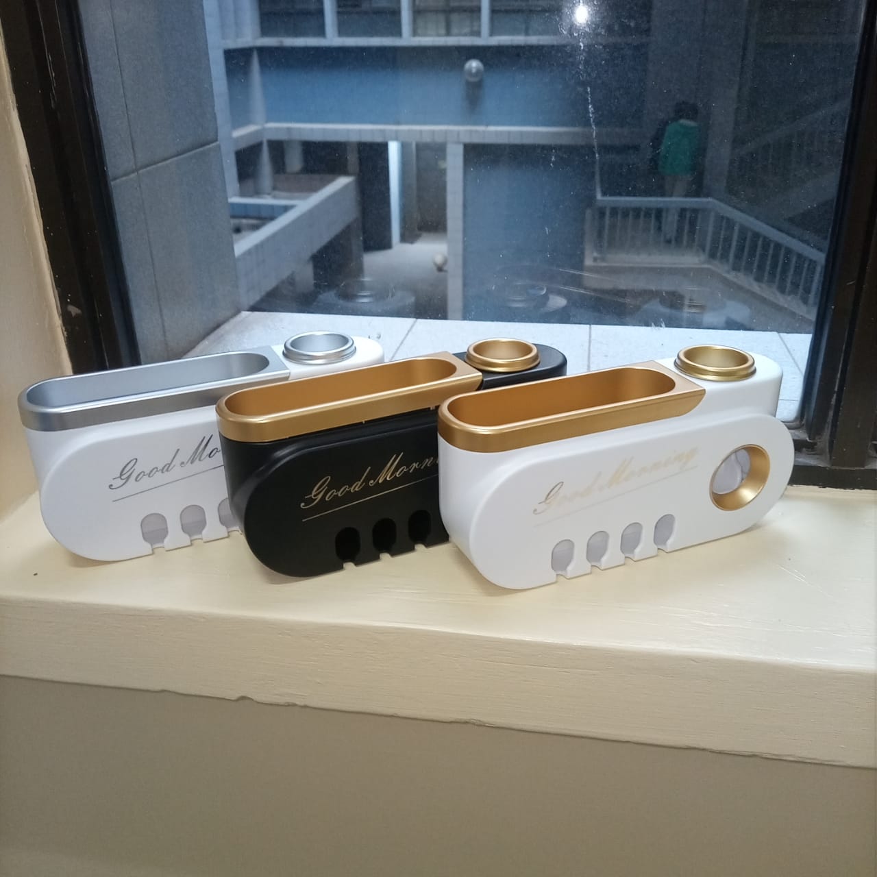 Classy toothpaste holder