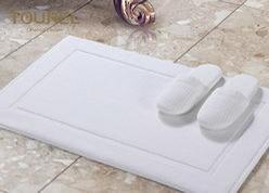 Cotton Plain White Bath Mat