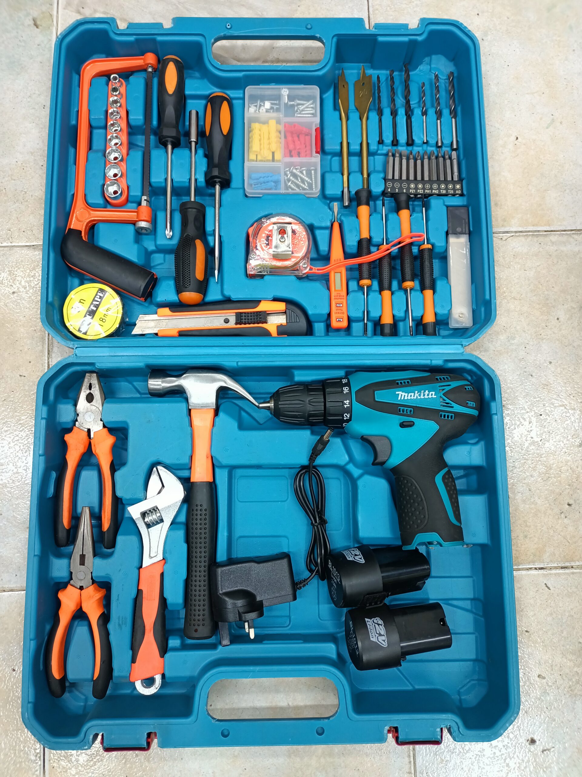 IMG20230405134414-scaled-1.jpg Makita 12v Cordless Tool set