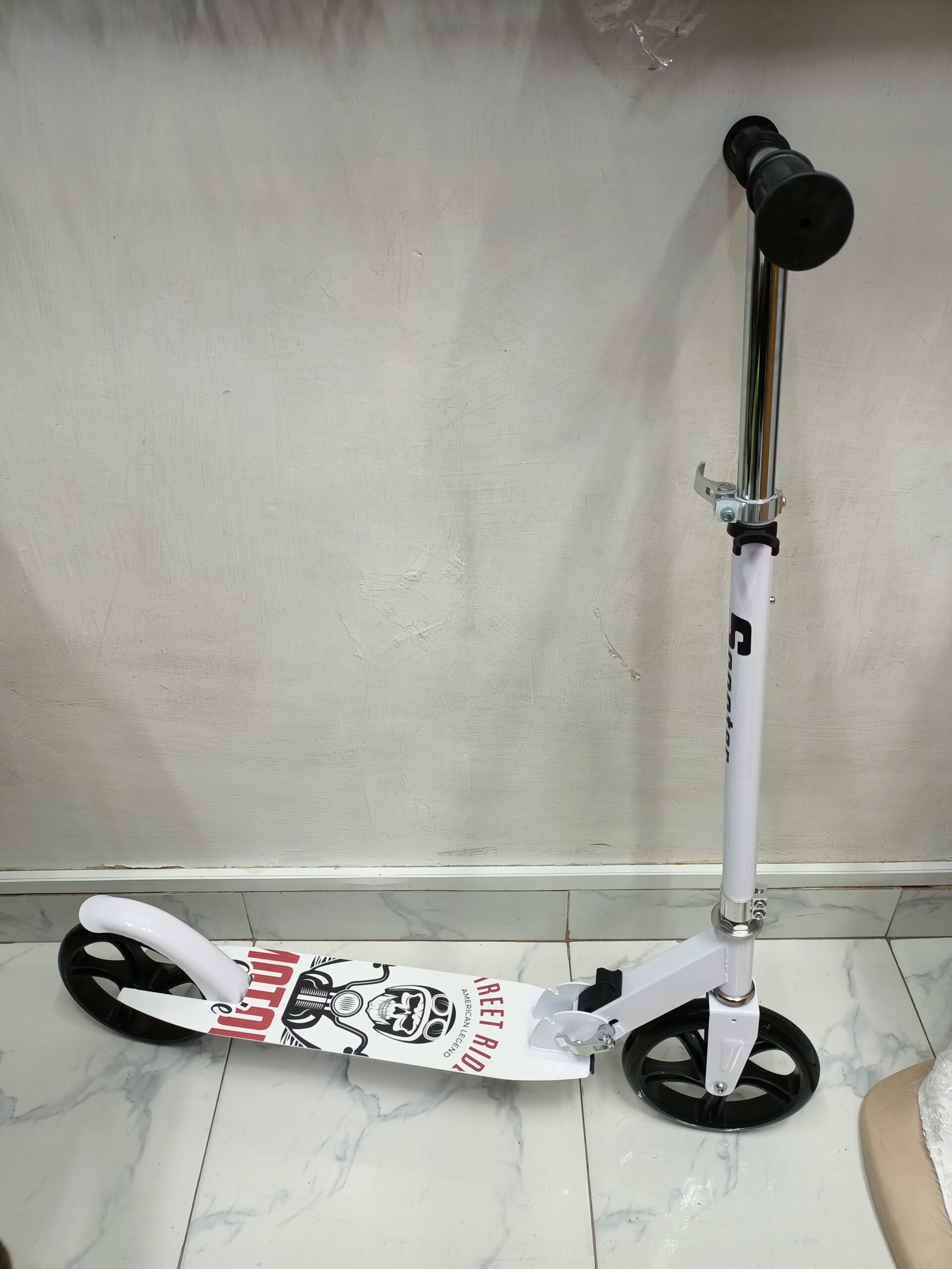 Adult scooter
