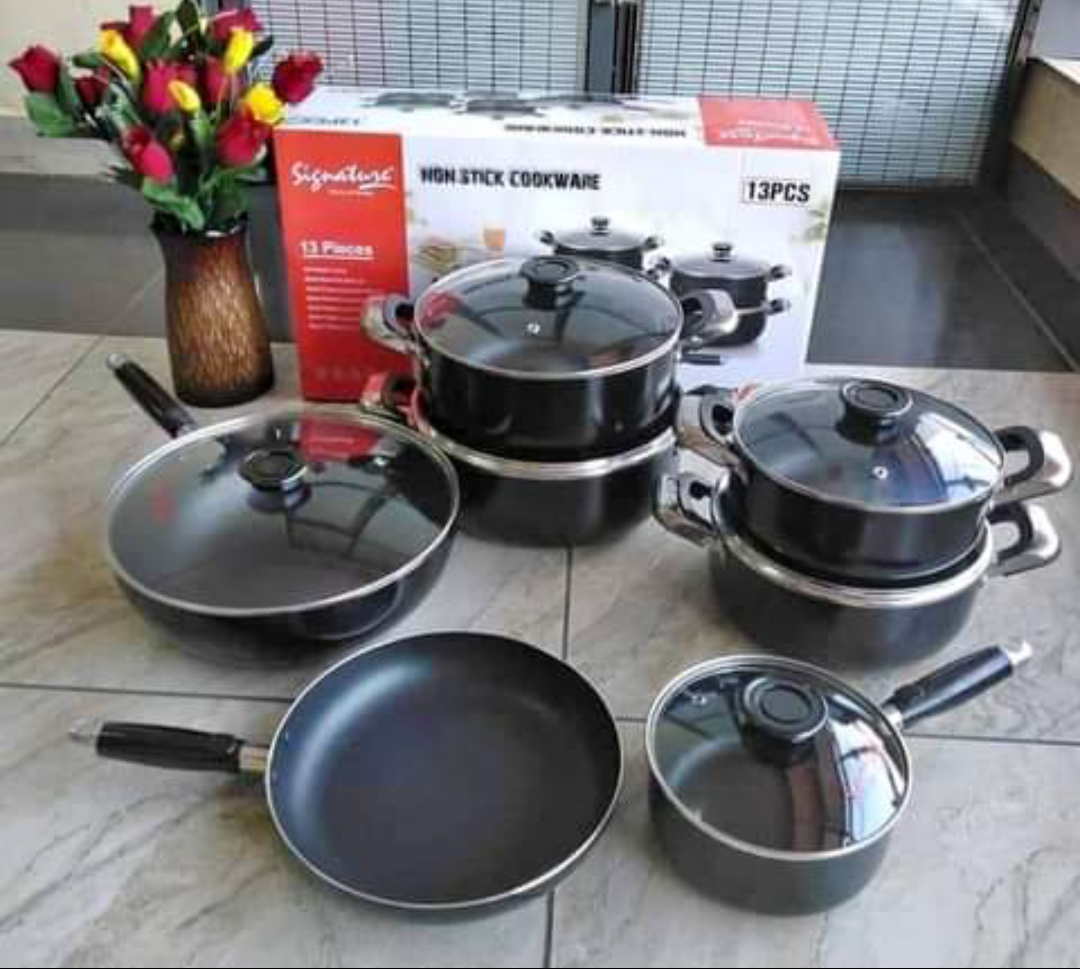 13 pieces signature cookware